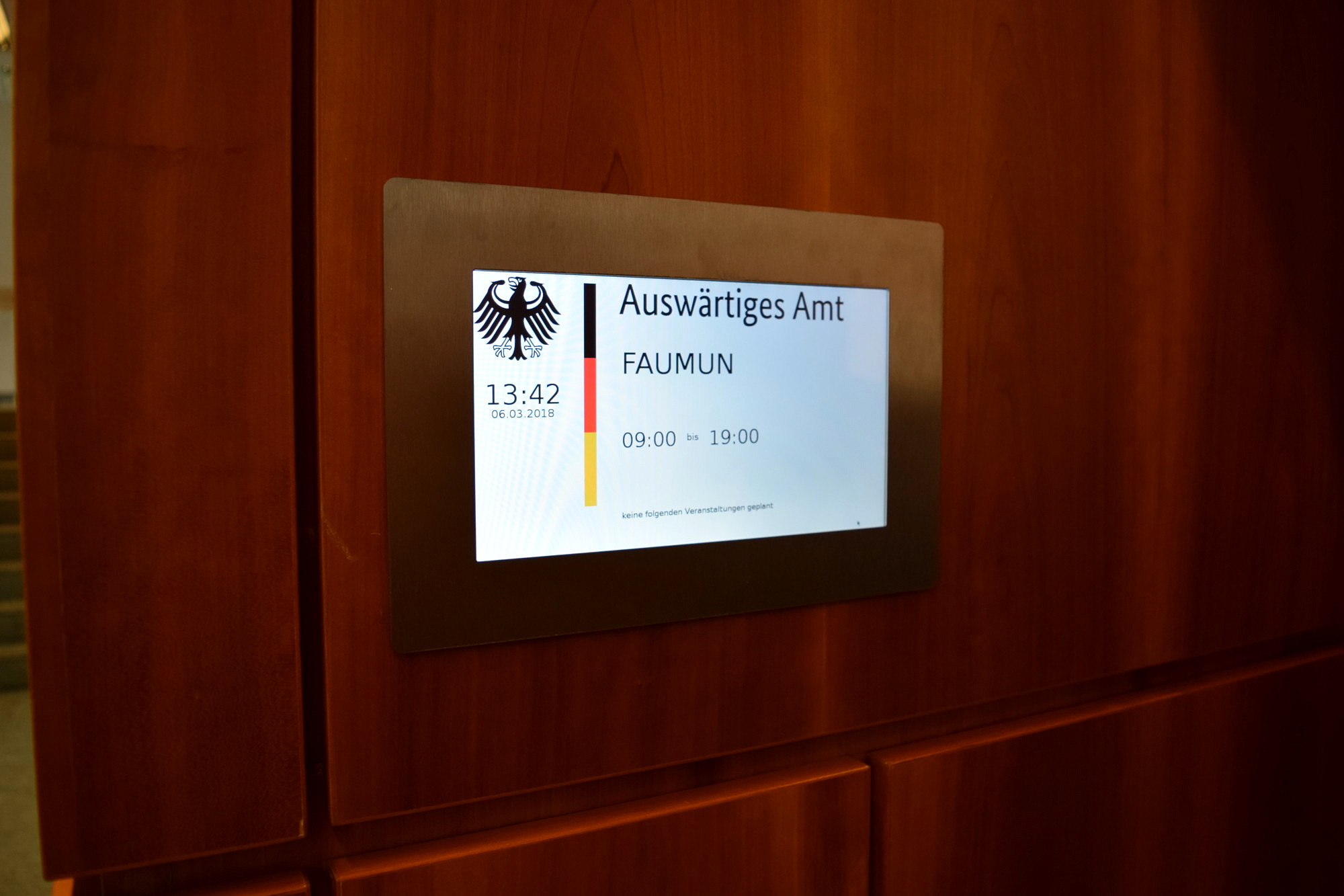 Zum Artikel "Insight Politics. Inside Berlin…"