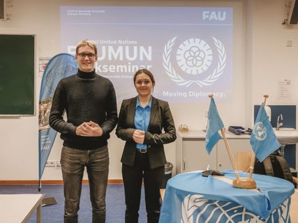 Zum Artikel "FAUMUN Blockseminar 2023 Kick-Off"