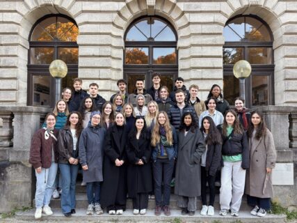 Symbolbild zum Artikel. Der Link öffnet das Bild in einer großen Anzeige.